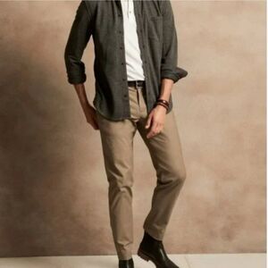 Banana Republic Athletic-Fit Tapered Chino Tan Pant 36"x34"
